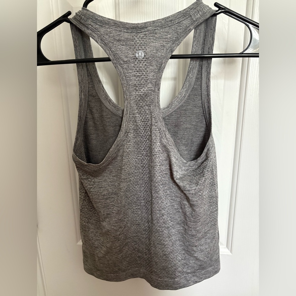 Lululemon Gray Sleeveless Crop Tank Top